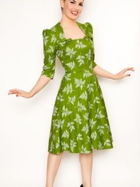 Bernie Dexter Green Floral Pinup Dress